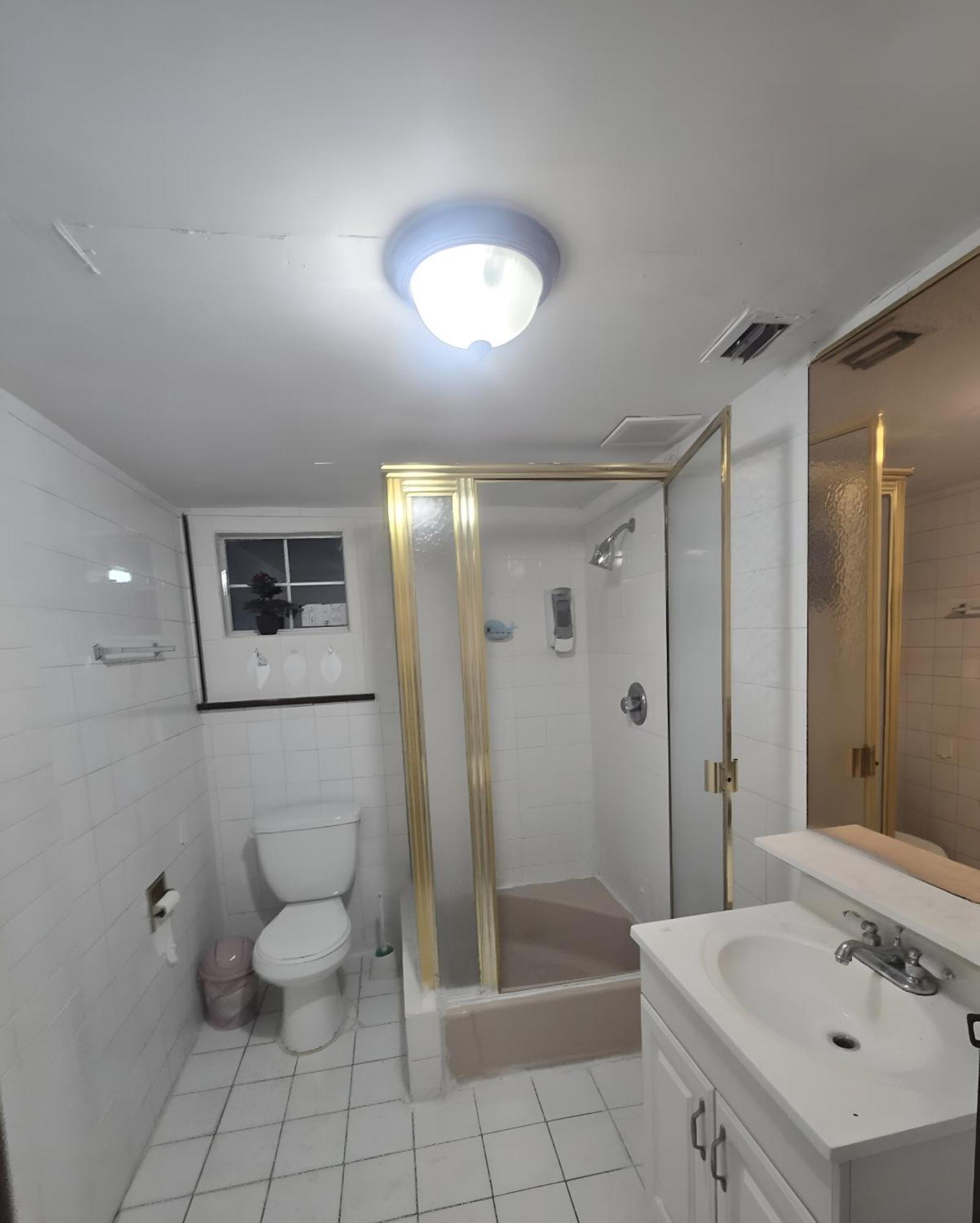 Azucar Homestay Miami