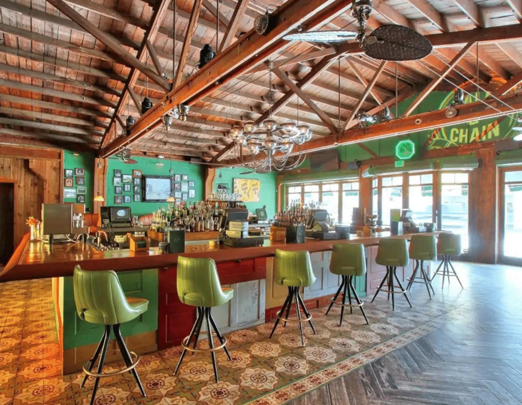 Azucar Homestay *